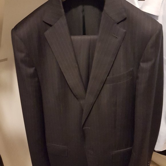 Dark blue Zegna suit, jacket 40 regular, waste 32 inches, inseam 30 inches - Picture 1 of 1